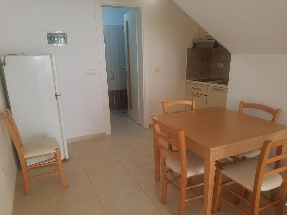 Apartamente Duplex Berti Sarandë Buitenkant foto